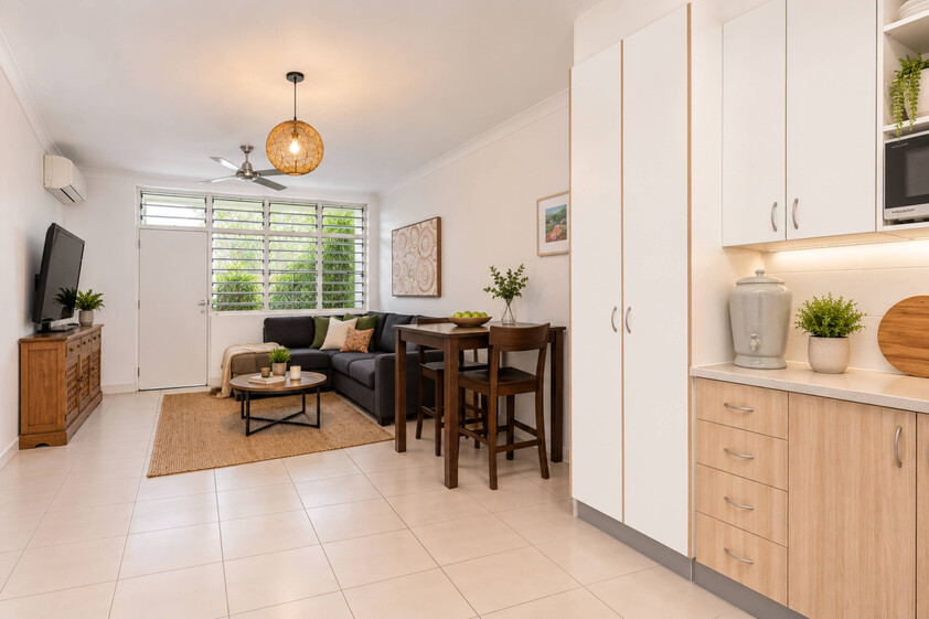 Live by the Sea Stylish Ground Floor Living with a Private Tropical Courtyard