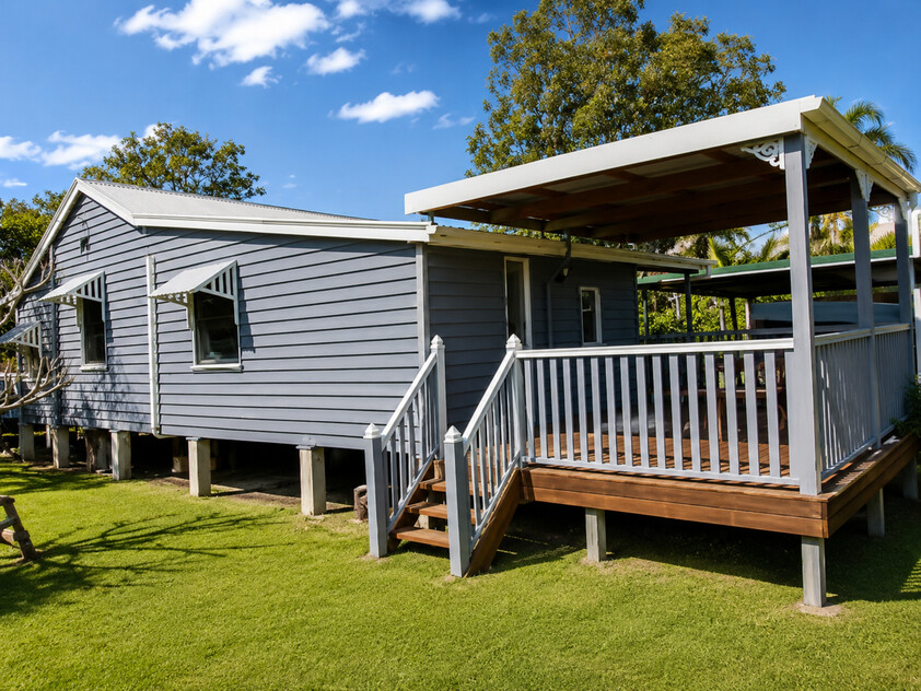 Beautifully Renovated Queensland Cottage on 4,047m² Horse Ready & Dual Access