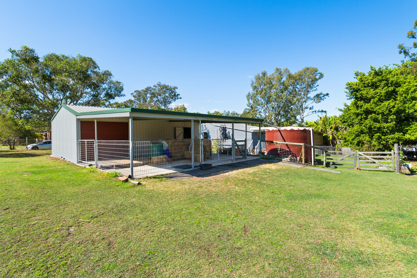 Beautifully Renovated Queensland Cottage on 4,047m² Horse Ready & Dual Access