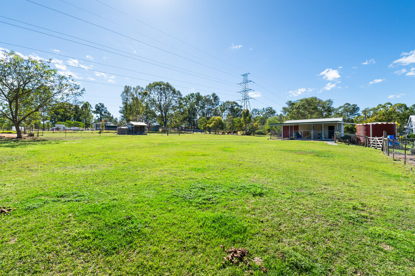 Beautifully Renovated Queensland Cottage on 4,047m² Horse Ready & Dual Access