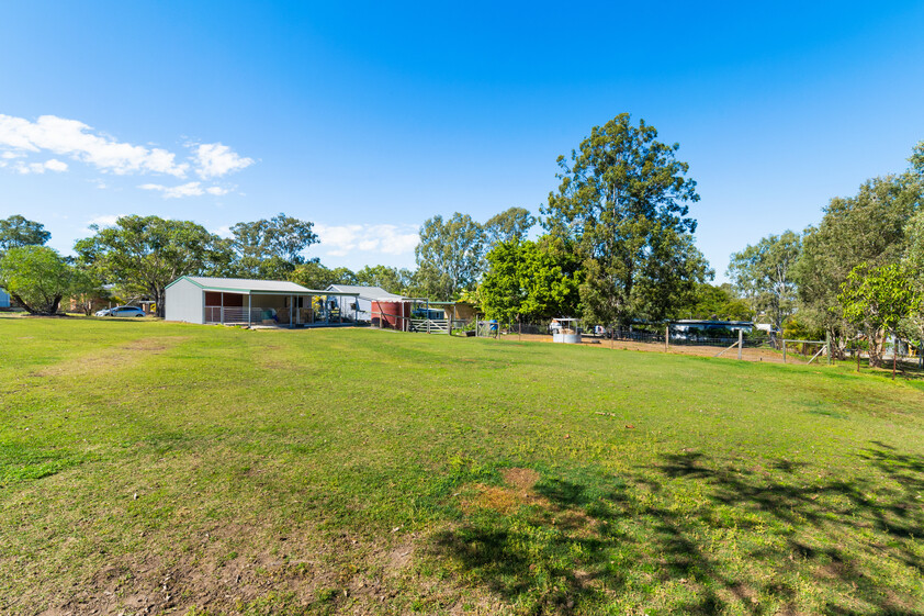 Beautifully Renovated Queensland Cottage on 4,047m² Horse Ready & Dual Access