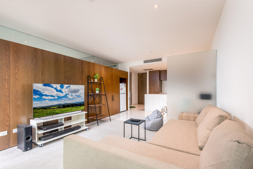Fully Furnished Beachfront Living in the Heart of St Kilda