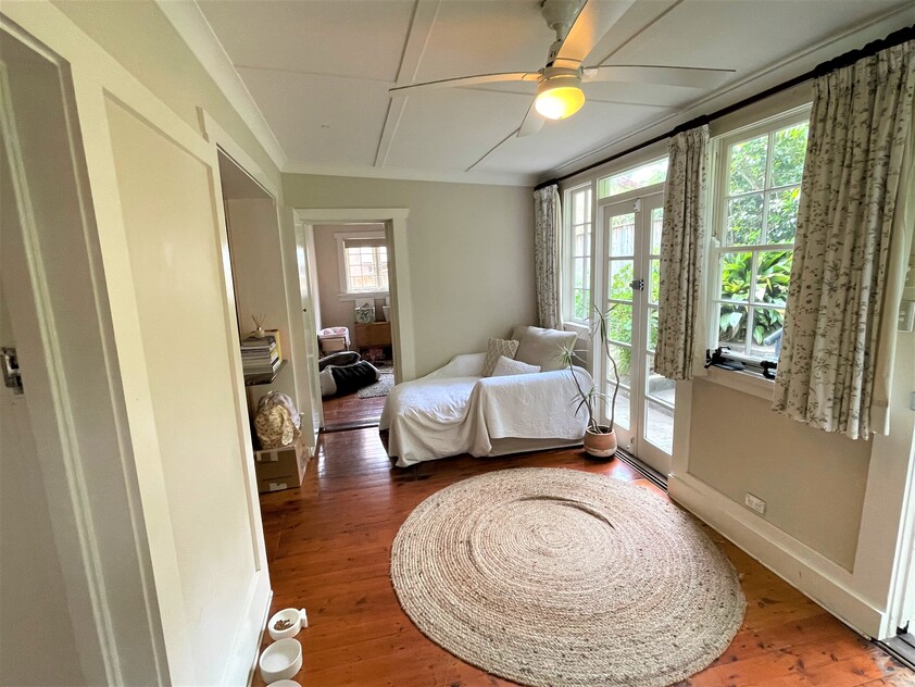 Is this the most convenient location in Roseville, and quiet too?
