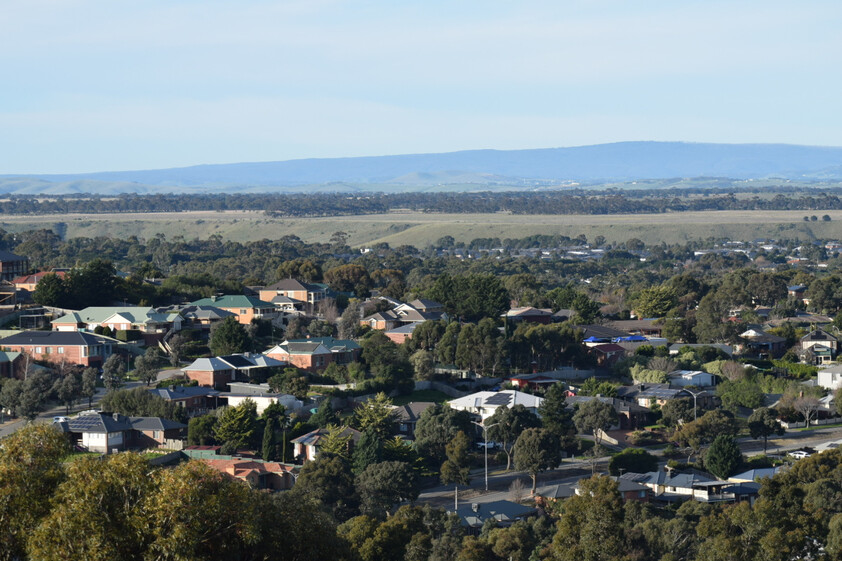 5 Wedmore Crescent, Sunbury Build Your Dream Lifestyle with Breathtaking Views.