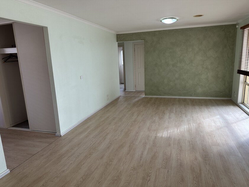 Spacious 4-Bedroom Family Home in Point Cook Perfect for Long-Term Lease!