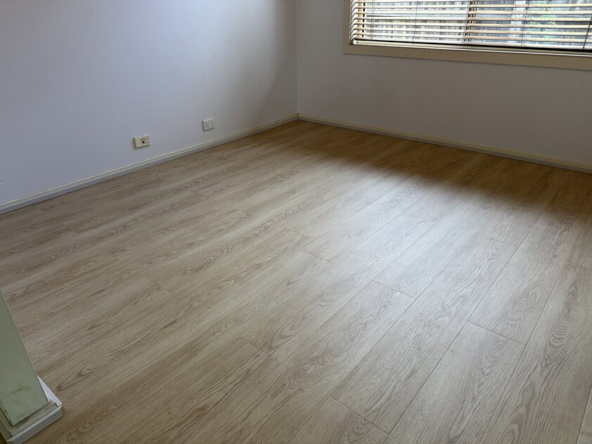 Spacious 4-Bedroom Family Home in Point Cook Perfect for Long-Term Lease!
