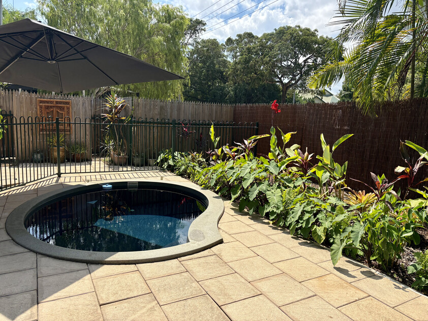 Fantastic Fannie Bay Townhouse with Own Plunge Pool