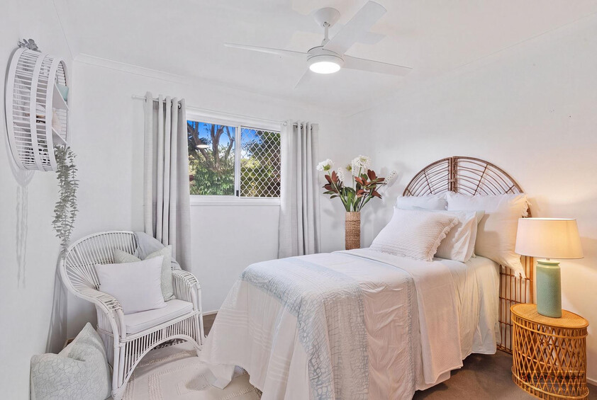 Coastal 2 Bedroom Unit - walk to beach