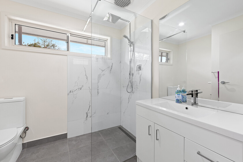 Renovated 5 Bedroom Family Lifestyle Home on Nearly 3 Acres with Exceptional Shedding