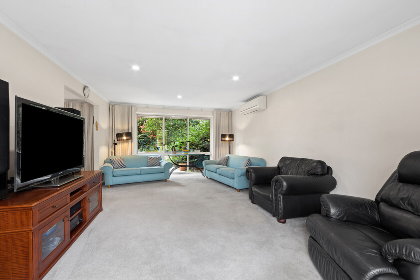 Renovated 5 Bedroom Family Lifestyle Home on Nearly 3 Acres with Exceptional Shedding