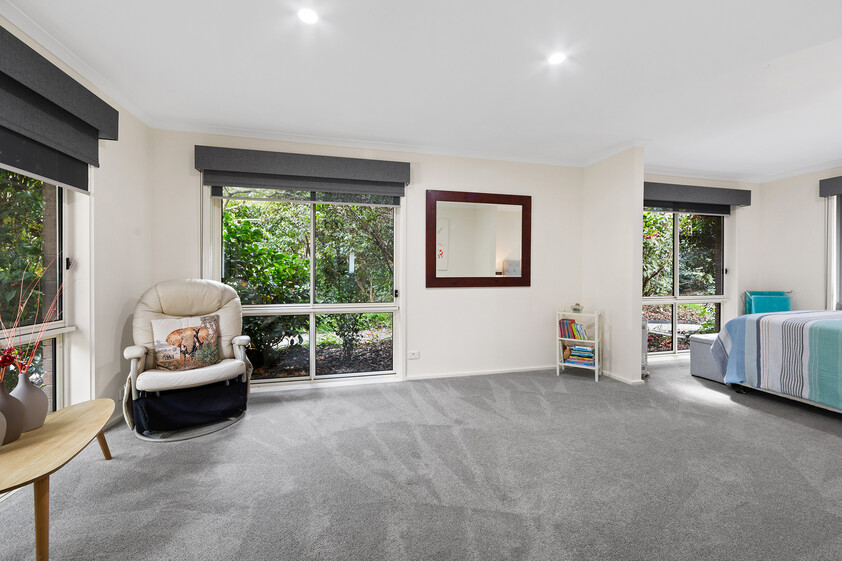 Renovated 5 Bedroom Family Lifestyle Home on Nearly 3 Acres with Exceptional Shedding