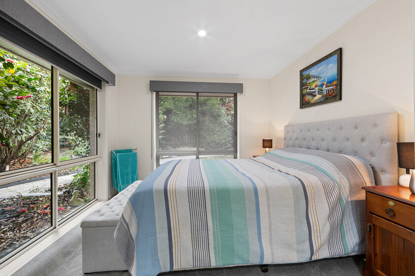 Renovated 5 Bedroom Family Lifestyle Home on Nearly 3 Acres with Exceptional Shedding