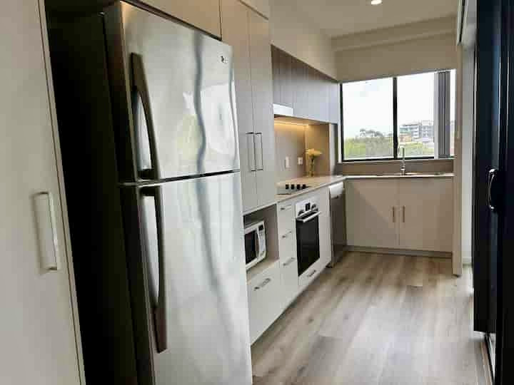 Modern Boutique 2-Bedroom Apartment in the Heart of Chermside
