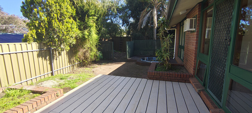 A peaceful private retreat, close to shops and nature