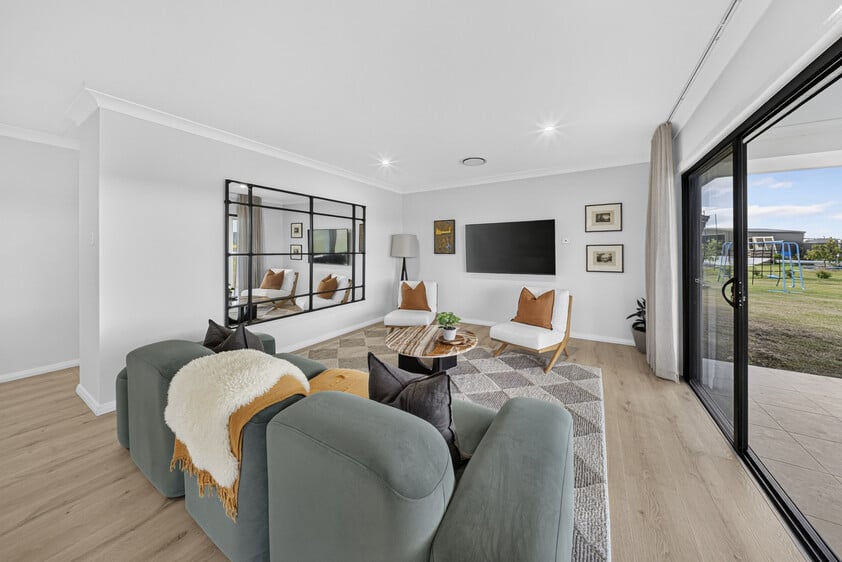 Luxury country living on 2.99 acres just 4 minutes from Dungog