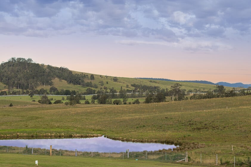 Luxury country living on 2.99 acres just 4 minutes from Dungog