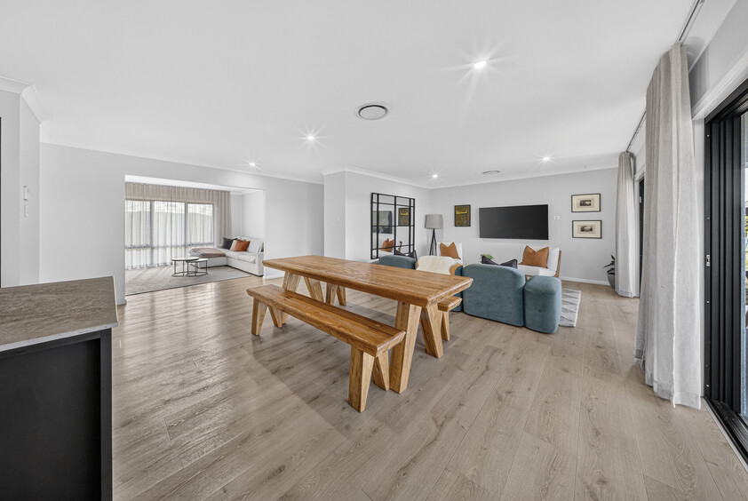 Luxury country living on 2.99 acres just 4 minutes from Dungog