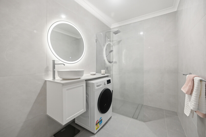 Flexible Multigenerational Living | Excellent Transport Links | Pool & Backyard Lifestyle