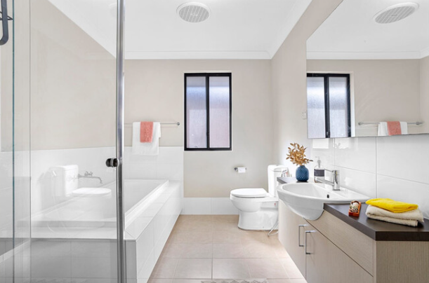 Flexible Multigenerational Living | Excellent Transport Links | Pool & Backyard Lifestyle