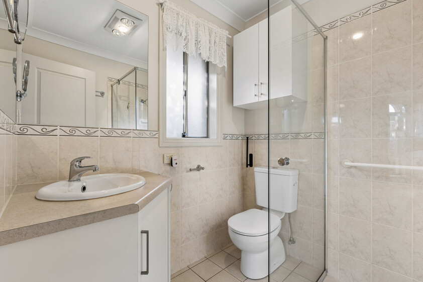 Spacious & Comfortable 3-Bedroom Home in Strathalbyn