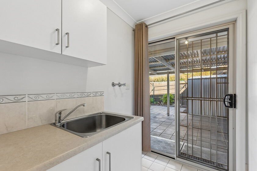 Spacious & Comfortable 3-Bedroom Home in Strathalbyn