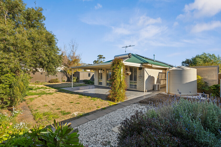 Spacious & Comfortable 3-Bedroom Home in Strathalbyn