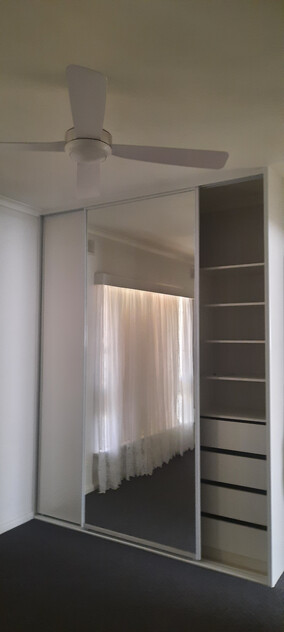 2 br Croydon Park unit, clean, comfortable, quiet and close to the city