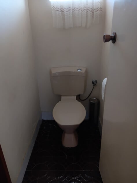Spacious/Comfortable Brick & Tile Home