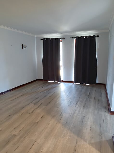 Spacious/Comfortable Brick & Tile Home