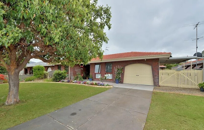 Spacious/Comfortable Brick & Tile Home
