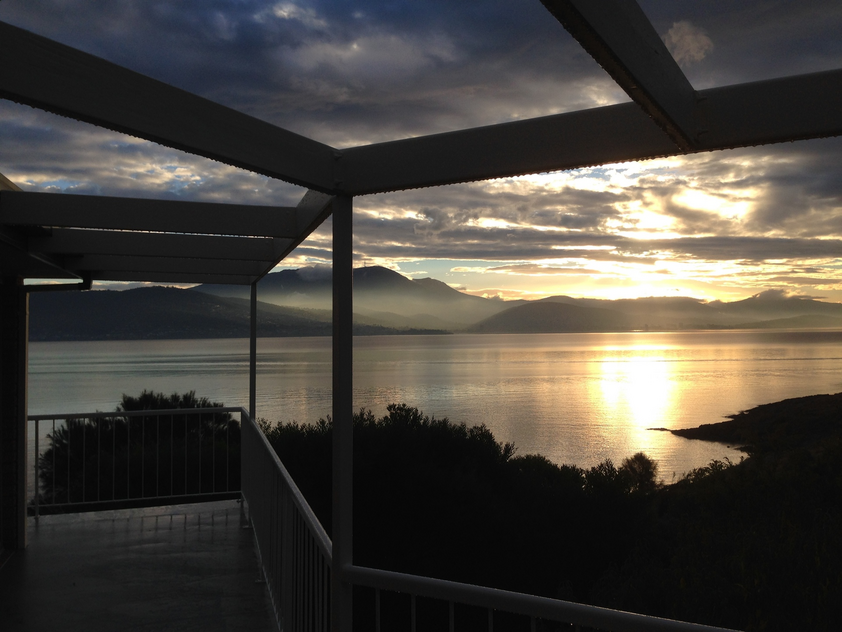 Executive Waterfront Reserve Residence