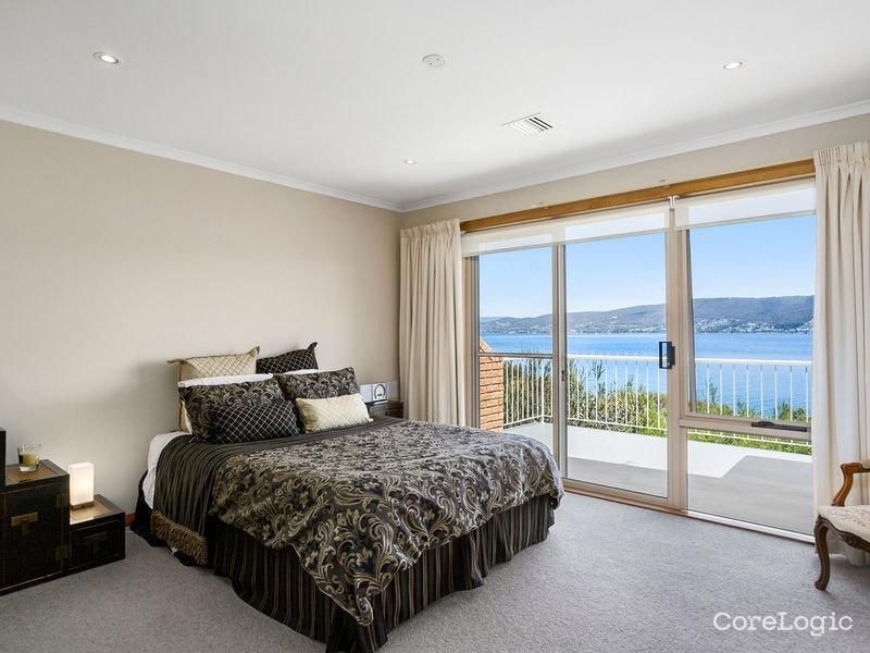 Executive Waterfront Reserve Residence