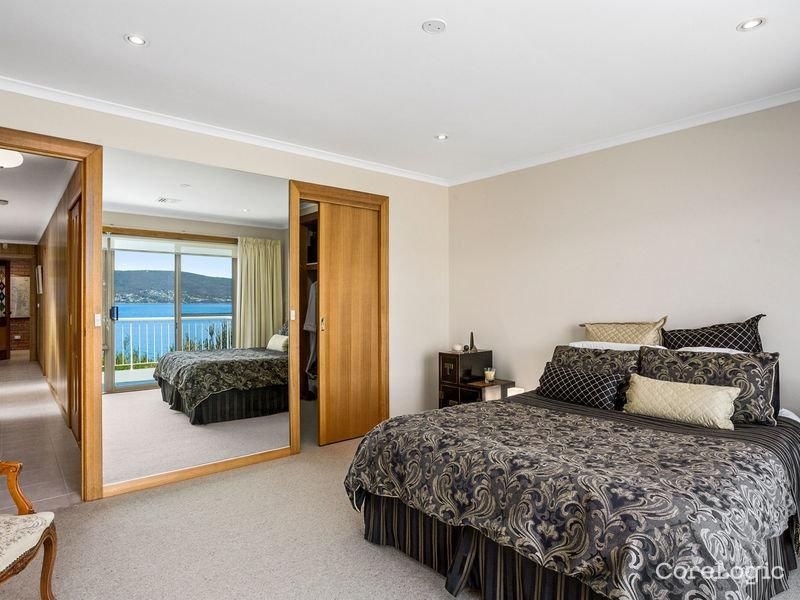 Executive Waterfront Reserve Residence