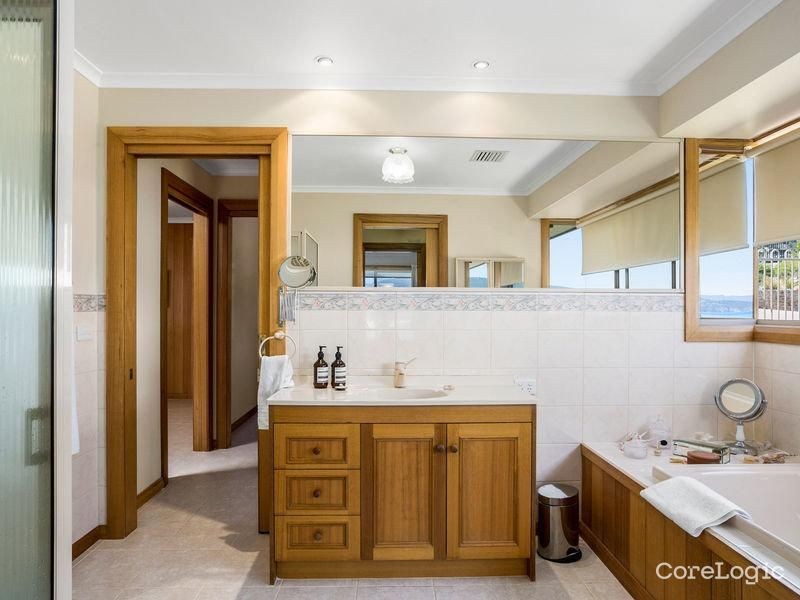 Executive Waterfront Reserve Residence