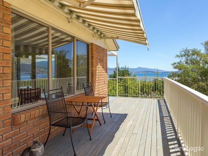 Executive Waterfront Reserve Residence