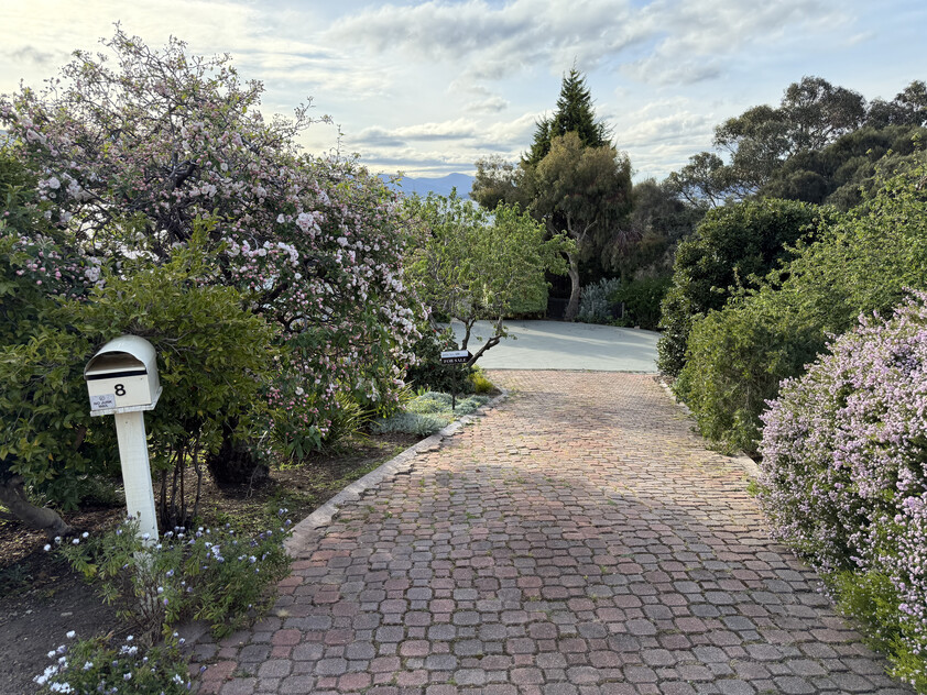 Executive Waterfront Reserve Residence