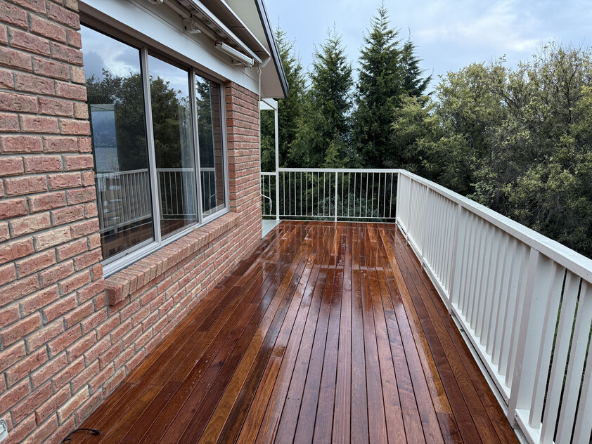 Executive Waterfront Reserve Residence