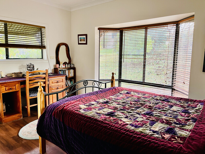 Truly exceptional & unique property with dual living option. This house ticks all the boxes!