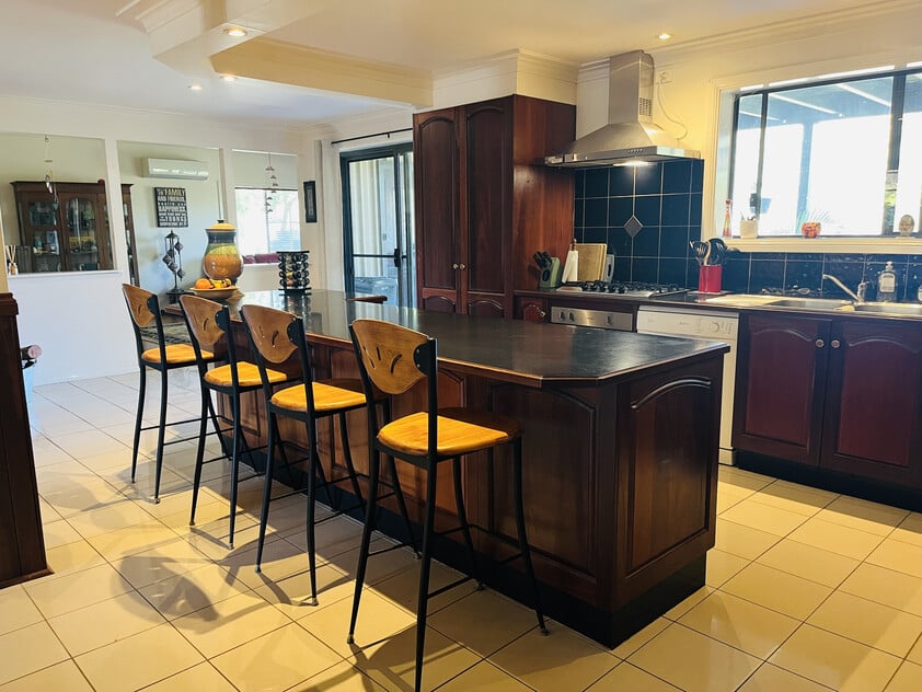Truly exceptional & unique property with dual living option. This house ticks all the boxes!