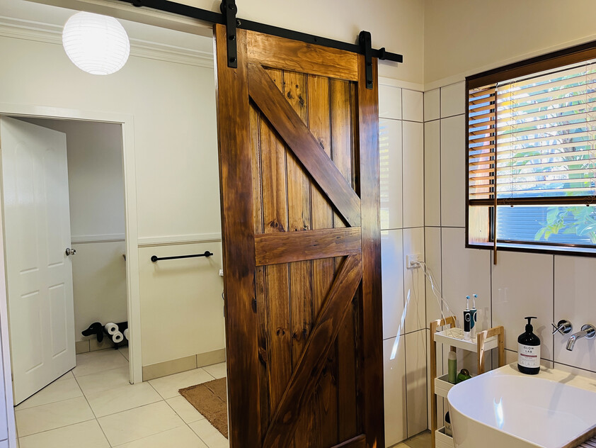 Truly exceptional & unique property with dual living option. This house ticks all the boxes!