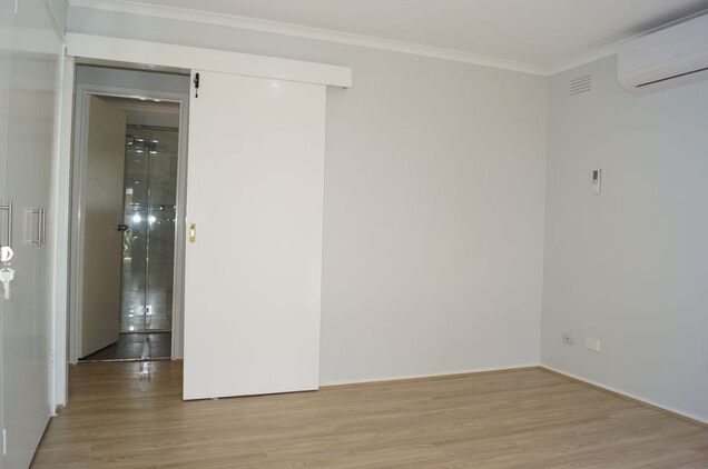 Space to Spread Out — 4 Bedroom Home on a Huge 852m² Block with Room for 4 Cars