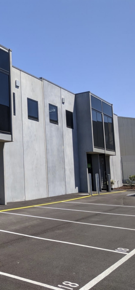 HIGH-CLEARANCE WAREHOUSE / WORKSHOP WITH DUAL ACCESS WEST FOOTSCRAY