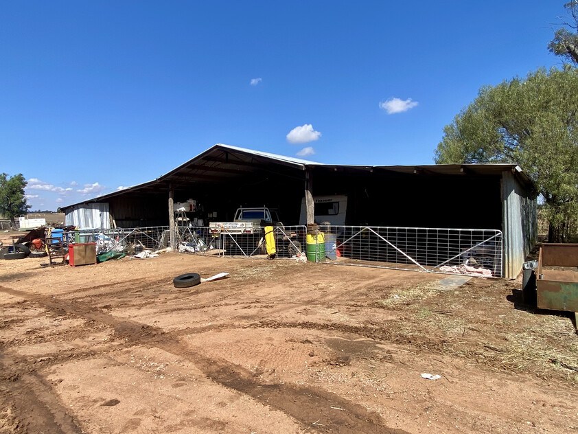 1,350 ACRES | 650 ACRES ARABLE | 24" RAINFALL | MIXED FARMING | GRAZING