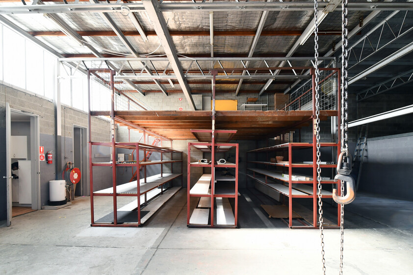 Quality Warehouse, Showroom & Office Facility with Excellent Amenities in Prime Moonah Position
