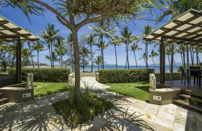 Relaxed Beachfront Living at Pure Magnetic Villas