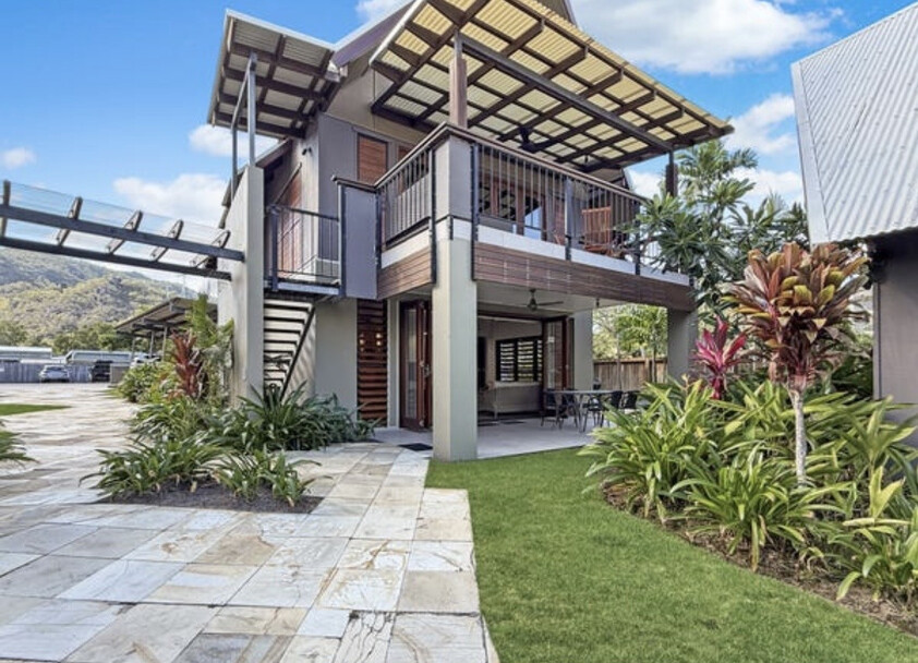 Relaxed Beachfront Living at Pure Magnetic Villas