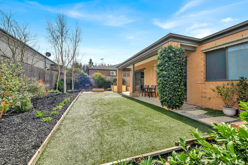 Custom-Built Family Luxury in Prestigious Timbertop Estate