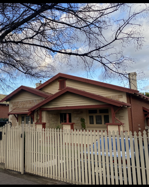 Charming character 4 bedroom home, Only 4km to CBD