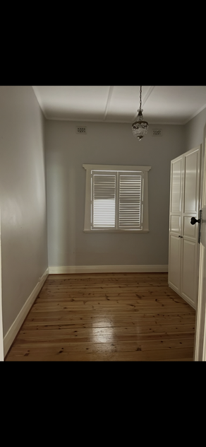 Charming character 4 bedroom home, Only 4km to CBD