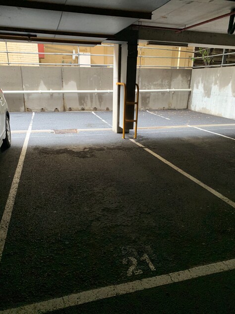 Perfectly located office - fully furnished & secure parking (Short term- long term lease)